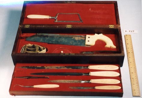 Surgeon's amputation kit