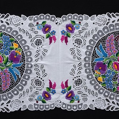 Hungarian table runner