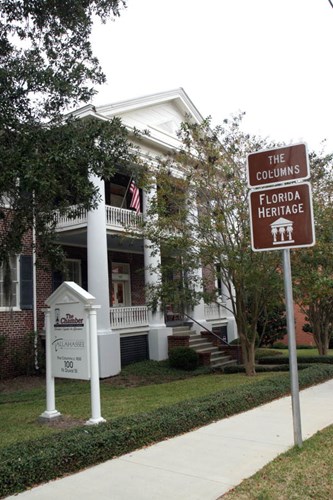 The Tallahassee Chamber of Commerce paid to move the The Columns to its current location in 1971, and the Chamber used the building as its headquarters for many years. The Columns in November 2006, photographed by Beatrice Queral. Courtesy of the State Archives of Florida.